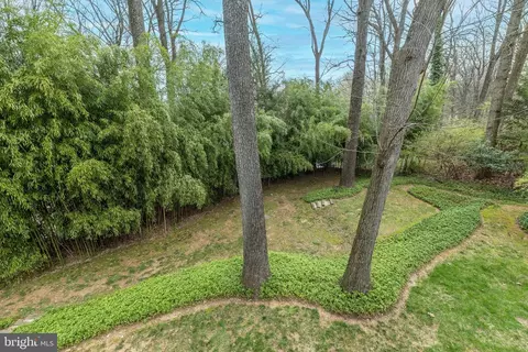 View/Area - 687 Forest Rd, Wayne, PA 19087 photo 2 of 3