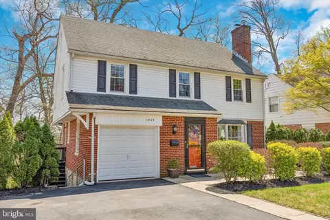 1523 Edge Hill Rd, Abington, PA 19001