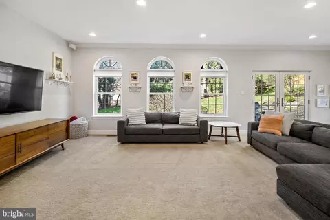 47 Dehaven Ave, Conshohocken, PA 19428