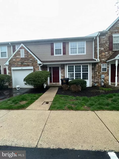 209 Aspen Dr, Royersford, PA 19468