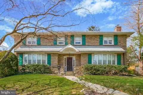 200 Windsor Ave, Melrose Park, PA 19027