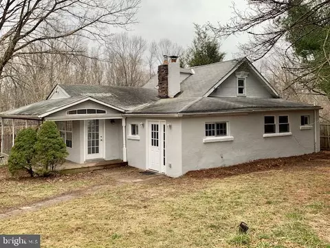39 Pechins Mill Rd, Collegeville, PA 19426