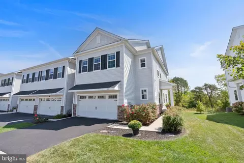 143 Knock Hill Dr, Royersford, PA 19468