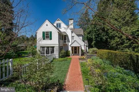626 Winsford Rd, Bryn Mawr, PA 19010