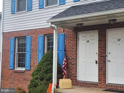 69 W 3rd St #5, Red Hill, PA 18076