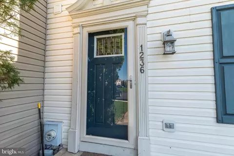 1236 Hunter Ln, Perkiomenville, PA 18074
