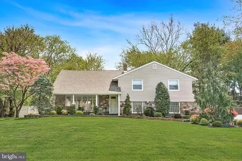 1855 Bertram Rd, Huntingdon Valley, PA 19006