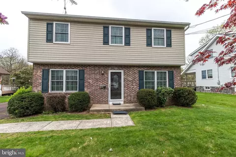 348 W Vine St, Hatfield, PA 19440