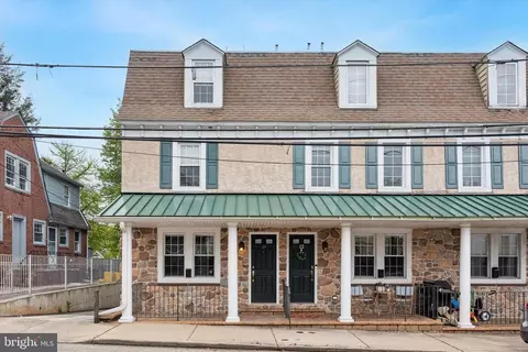 14 S Warner Ave #1, Bryn Mawr, PA 19010