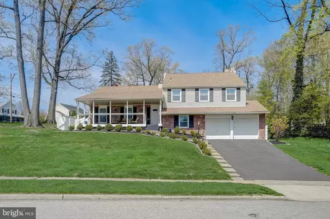 3277 Lenape Dr, Dresher, PA 19025