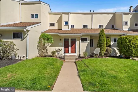 703 Grant Rd, Lansdale, PA 19446