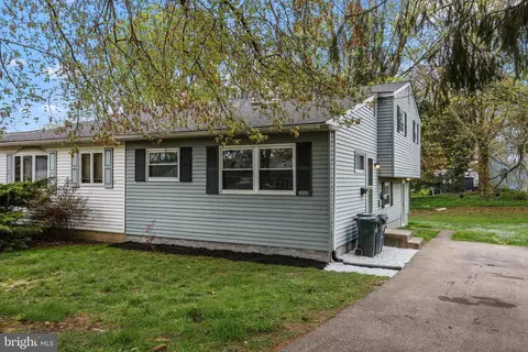 2968 Thunderhead Rd, Abington, PA 19001