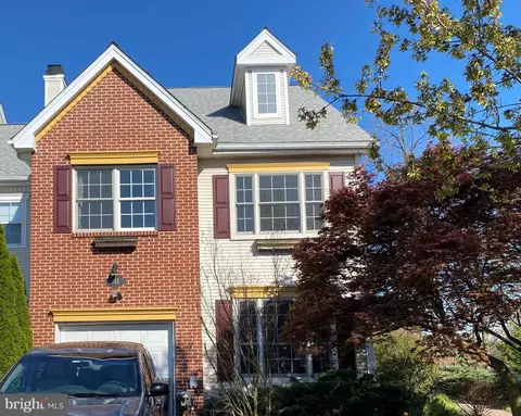 745 Martingale Rd, Schwenksville, PA 19473
