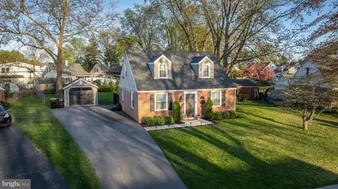 9 Penfield, Norristown, PA 19403