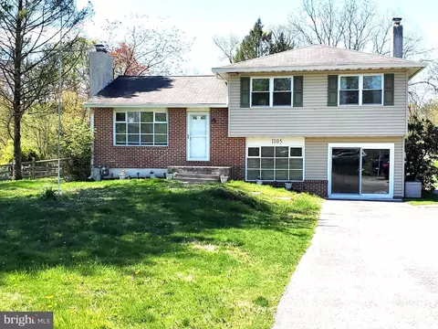 1105 Longford Rd, Phoenixville, PA 19460