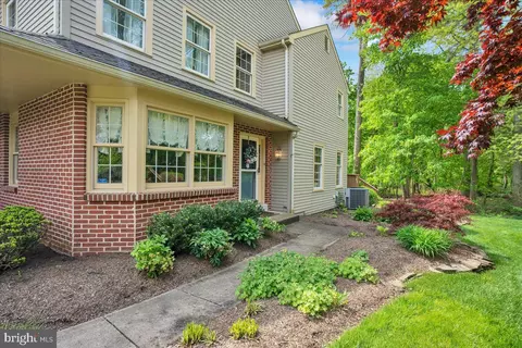 301 Bangor Ln, Ambler, PA 19002