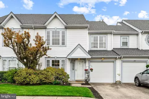 204 Signal Hill Ct N, North Wales, PA 19454
