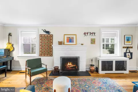 Living - 323 Grayling Ave, Narberth, PA 19072 photo 4 of 4