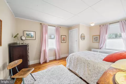 Bedroom - 323 Grayling Ave, Narberth, PA 19072 photo 2 of 4