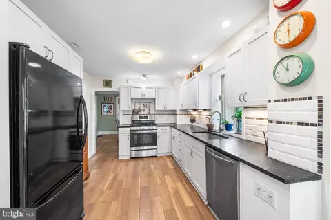 Kitchen - 323 Grayling Ave, Narberth, PA 19072 photo 3 of 4