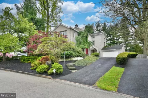 942 Charter Cir, Elkins Park, PA 19027
