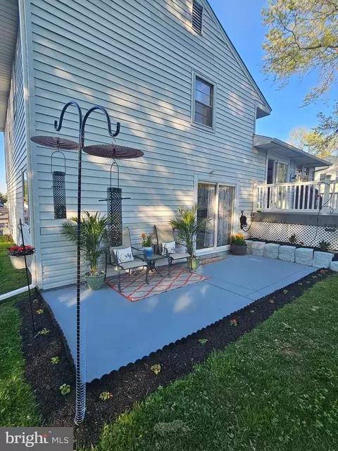 390 Carpenter Ln, Hatfield, PA 19440