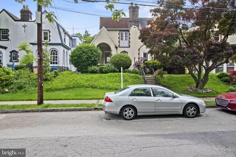 50 Wellington Rd, Ardmore, PA 19003