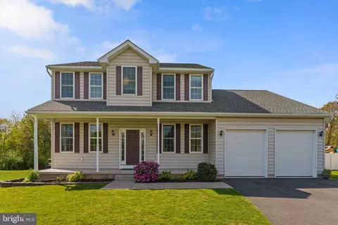 997 Andrews Ln, Pennsburg, PA 18073