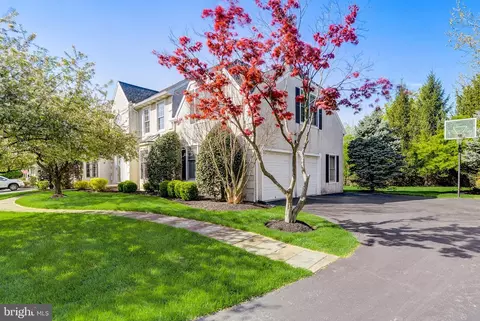 Exterior - 312 Sentry Ln, Wayne, PA 19087 photo 5 of 19