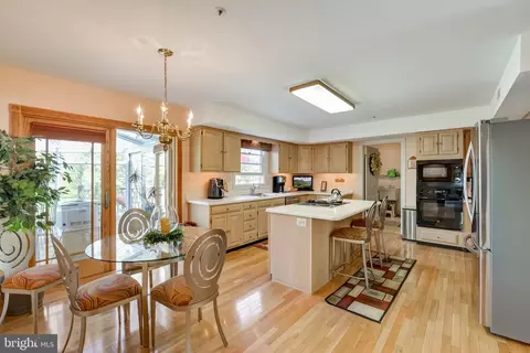 Kitchen - 312 Sentry Ln, Wayne, PA 19087 photo 2 of 5