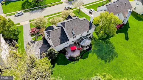 Exterior - 312 Sentry Ln, Wayne, PA 19087 photo 17 of 19