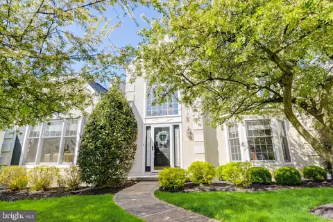 Exterior - 312 Sentry Ln, Wayne, PA 19087 photo 7 of 19