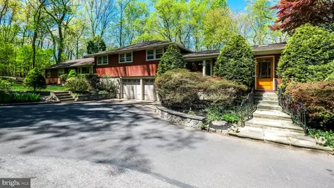 455 Leah Dr, Fort Washington, PA 19034