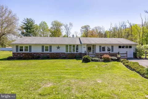 23 W Adair Dr, Norristown, PA 19403
