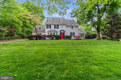 8241 New Second St, Elkins Park, PA 19027