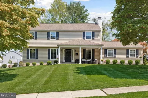 3124 Spring Mill Rd, Plymouth Meeting, PA 19462