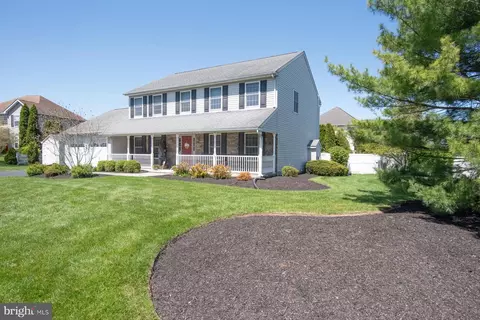 123 Cobblestone Dr, Gilbertsville, PA 19525
