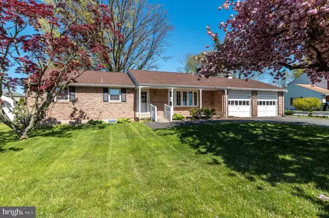 65 Hawthorne Ave, Gilbertsville, PA 19525