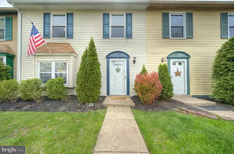 47 Loggers Mill Rd, Horsham, PA 19044