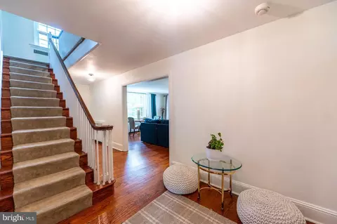 Entry Way - 819 Pardee Ln, Wyncote, PA 19095 photo 2 of 10