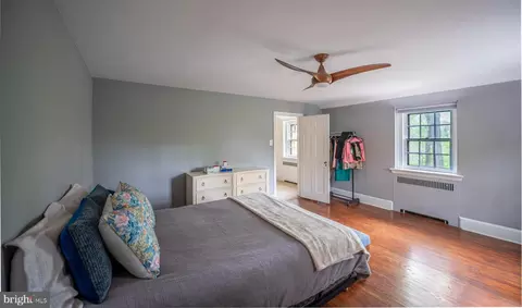 Bedroom - 819 Pardee Ln, Wyncote, PA 19095 photo 3 of 11