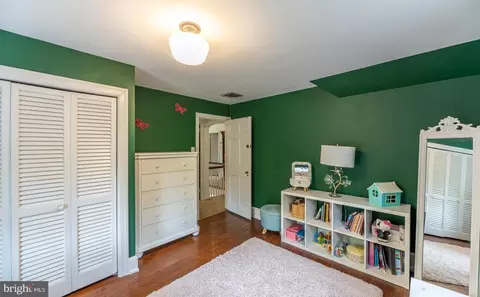 Bedroom - 819 Pardee Ln, Wyncote, PA 19095 photo 10 of 11