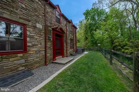 Exterior - 819 Pardee Ln, Wyncote, PA 19095 photo 6 of 23