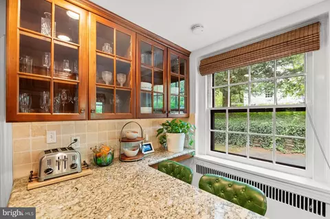 Kitchen - 819 Pardee Ln, Wyncote, PA 19095 photo 8 of 8