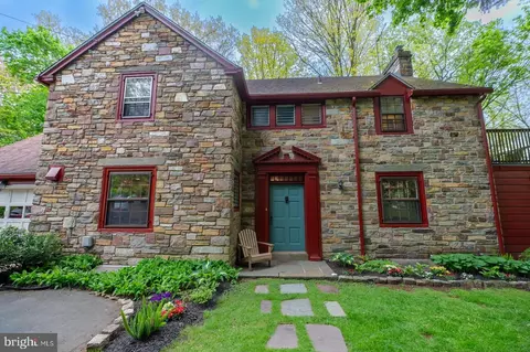 Exterior - 819 Pardee Ln, Wyncote, PA 19095 photo 2 of 23