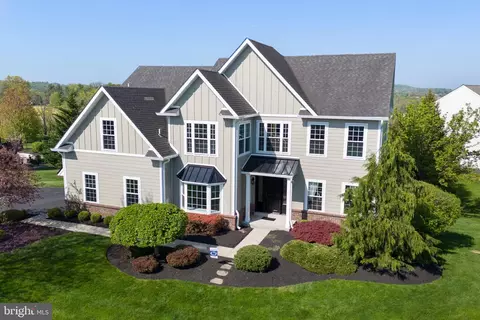 570 Shakespeare Dr, Harleysville, PA 19438