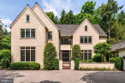 1208 Denbigh Ln, Wayne, PA 19087