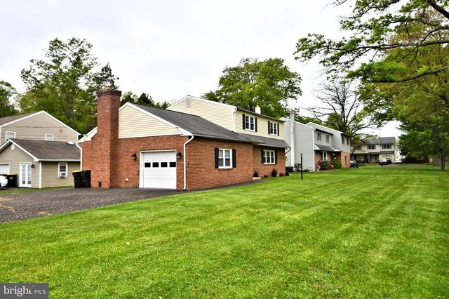 355 Wayne Ave, Horsham, PA 19044