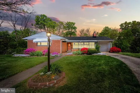 657 Blue Spruce Ct, Pottstown, PA 19464