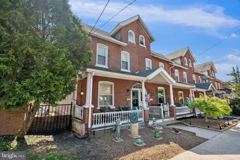26 Diamond St, Souderton, PA 18964